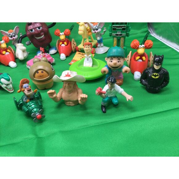 Vintage Lot of PVC Figurine Toys 1.5LB - Picture 3 of 13